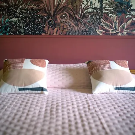 D'hotes Dans Maison De Caractere Bed & Breakfast *