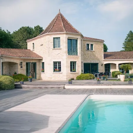 D'hotes Dans Maison De Caractere Bed & Breakfast *
